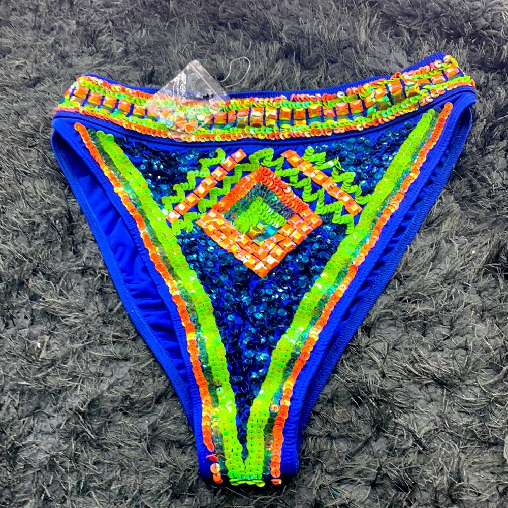 NWT high waisted bikini bottom